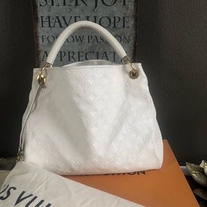 Louis Vuitton Artsy MM authentic